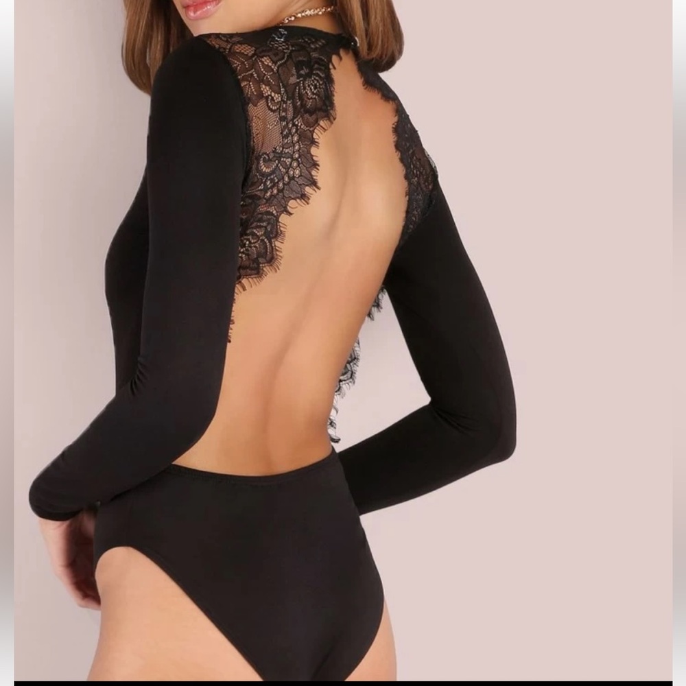 {SHEIN} SHEIN black bodysuit with lace detail women's size M